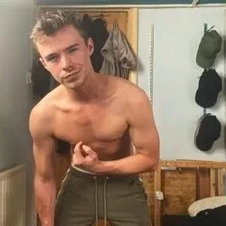 Robert Anthony is a OnlyFans model from the UK.