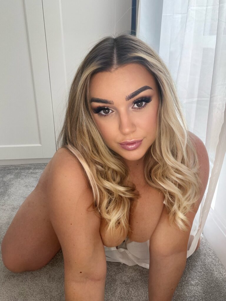 Abi Lou is a OnlyFans model from the UK.