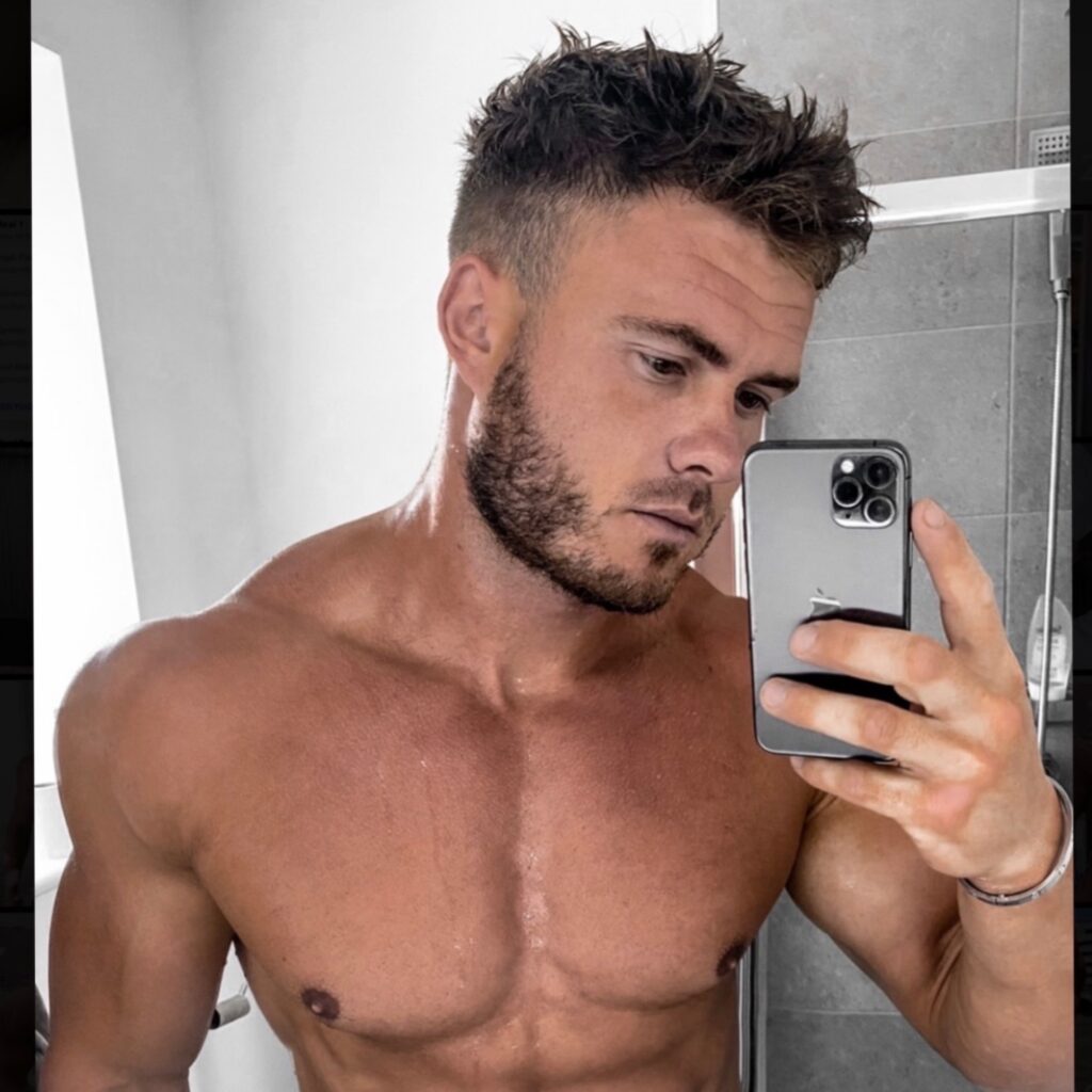 Mr W is a OnlyFans model from the UK.