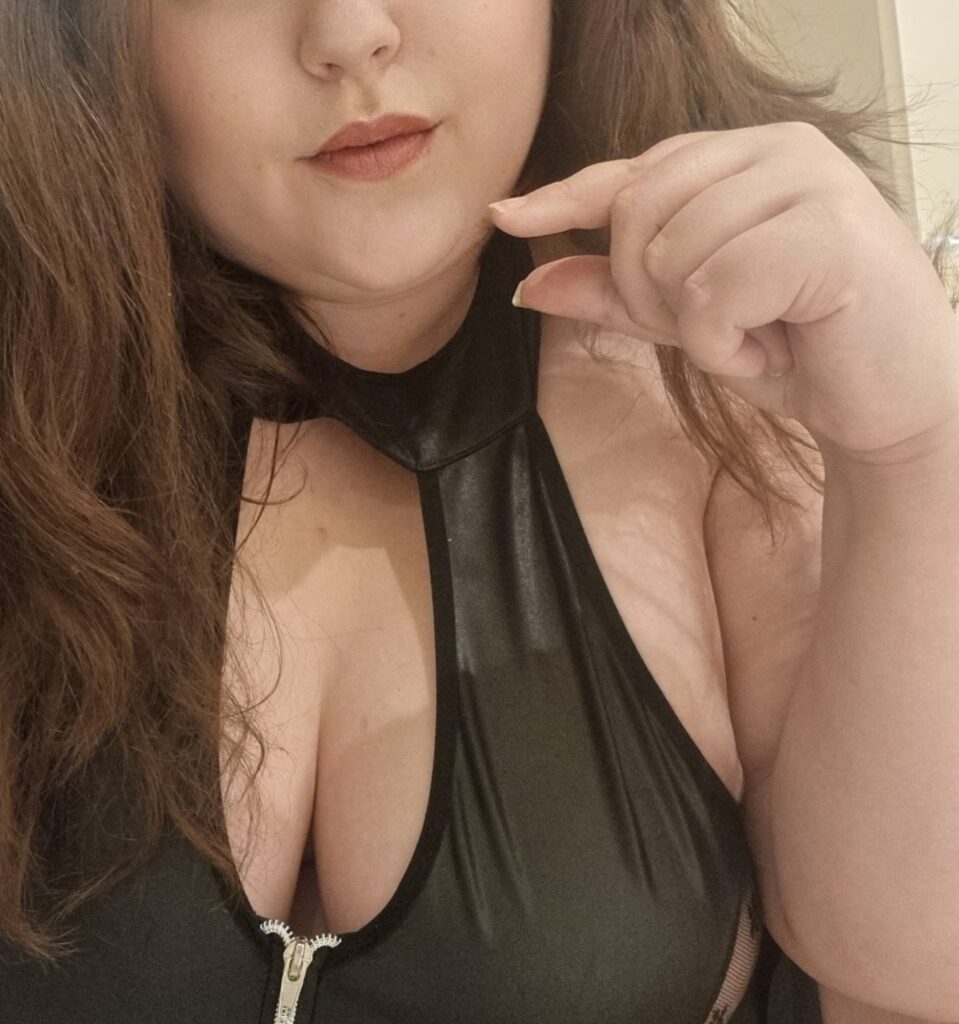 MISTRESS ELLA   BBW Femdom   SPH Cuck is a OnlyFans model from the UK.