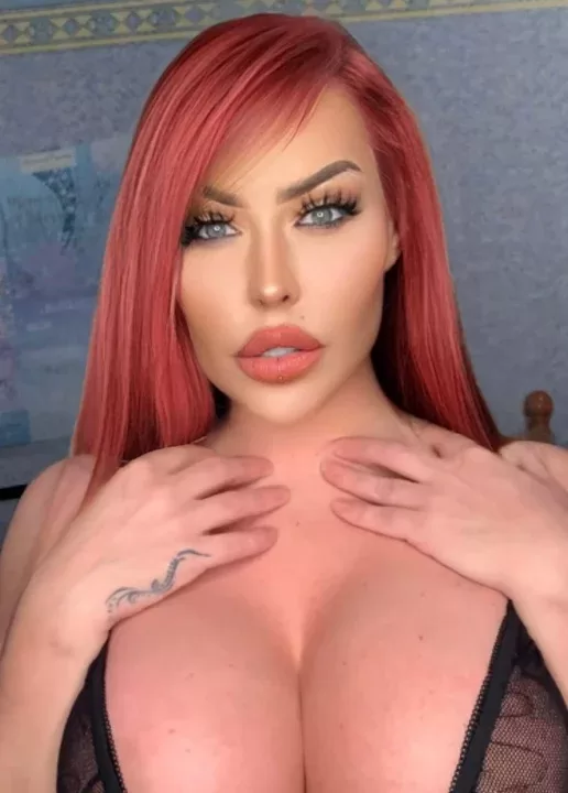 JOI DIRTY TALK QUEEN is a OnlyFans model from the UK.