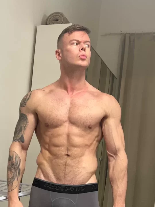 King James is a OnlyFans model from the UK.