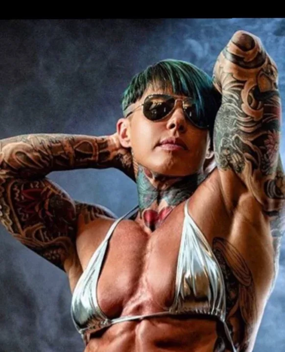 Rene Campbell is a OnlyFans model from the UK.