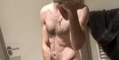 Hung 9 INCH UK is a OnlyFans model from the UK.