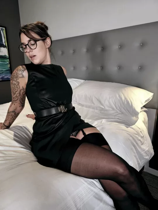 Innocent Hotwife XXX (NO PPV) is a OnlyFans model from the UK.