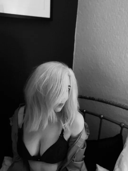 Le Secret Boudoir is a OnlyFans model from the UK.