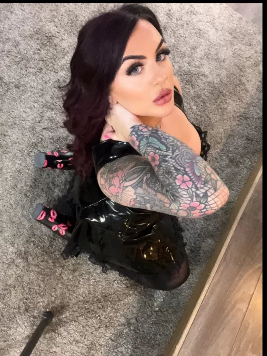 GODDESS TAYLOR is a OnlyFans model from the UK.