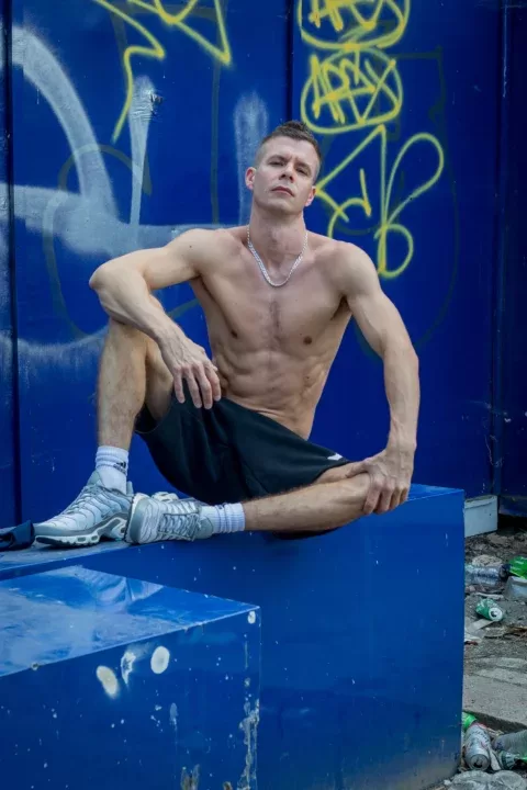 hungyoungbrit is a OnlyFans model from the UK.