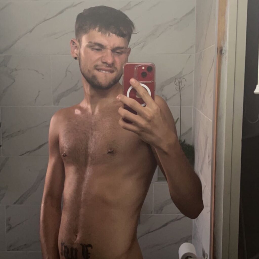 Jake London is a OnlyFans model from the UK.