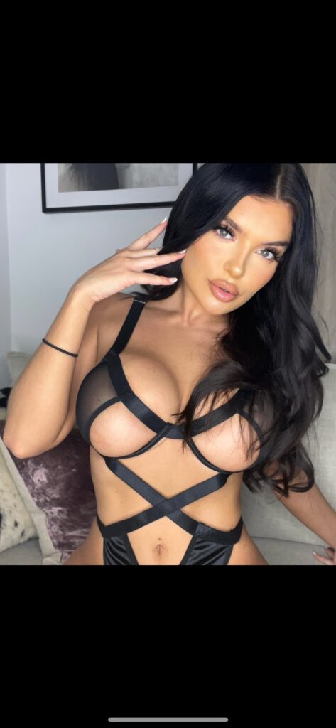Danielle Ana is a OnlyFans model from the UK.
